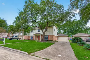 5703 Green Timbers Dr, Humble, TX 77346 - Photo 4