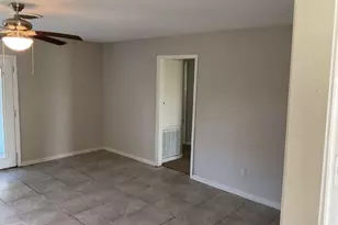 406 Wisteria St, Richwood, TX 77531 - Photo 2