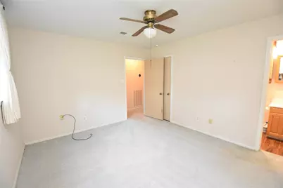 1003 Timber Hill Drive, Conroe, TX 77301 - Photo 12