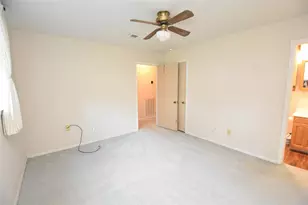 1003 Timber Hill Dr, Conroe, TX 77301 - Photo 12