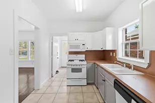 2218 Arbor St, Houston, TX 77004 - Photo 12