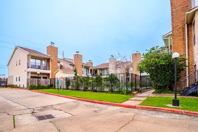 1818 Augusta Drive #27, Houston, TX 77057 - Photo 1