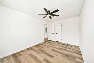 13122 Benford Dr, Houston, TX 77099 - Photo 18