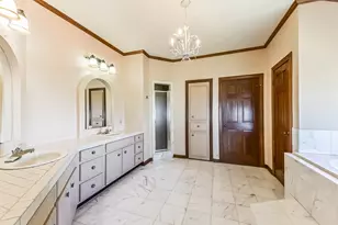 111 Bayridge Rd, La Porte, TX 77571 - Photo 38