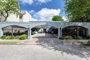 1122 Autrey St, Houston, TX 77006 - Photo 2