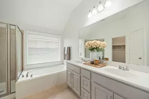 13018 Idle Water Ln, Houston, TX 77044 - Photo 22