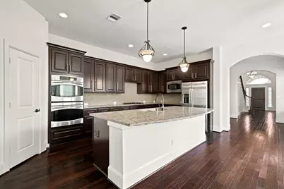 6 Sleeping Colt Place, The Woodlands, TX 77389 - Photo 8