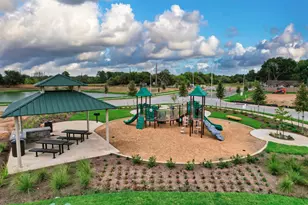 2327 Seven Oaks Blvd, Tomball, TX 77375 - Photo 24