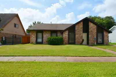 10127 Sagegate Drive, Houston, TX 77089 - Photo 2
