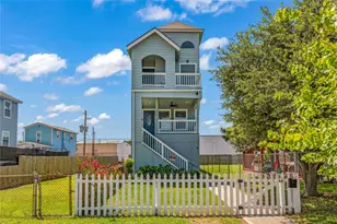 2811 Sealy St, Galveston, TX 77550 - Photo 1