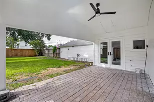 3731 Drake St, Houston, TX 77005 - Photo 32