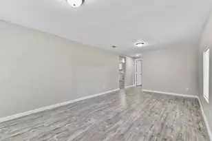 6905 Speaker St, Hitchcock, TX 77563 - Photo 4