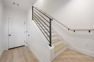 2530 Live Oak St, Houston, TX 77004 - Photo 6