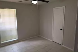 5207 Rue St, Houston, TX 77033 - Photo 14