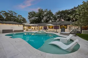 8518 Westview Dr, Houston, TX 77055 - Photo 2