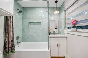 8518 Westview Dr, Houston, TX 77055 - Photo 32