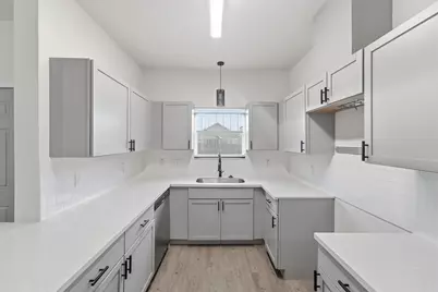 319 N Carolina Street #B, Houston, TX 77029 - Photo 6
