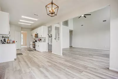 9326 Reagan Meadow Court, Houston, TX 77064 - Photo 6