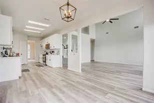 9326 Reagan Meadow Ct, Houston, TX 77064 - Photo 6