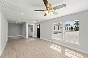 729 Caperton St, Houston, TX 77022 - Photo 30