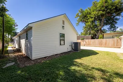 729 Caperton Street, Houston, TX 77022 - Photo 40