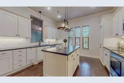 2 Cottage Grove, Beaumont, TX 77713 - Photo 14