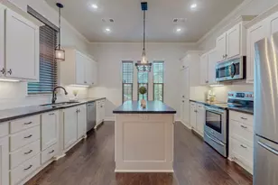 2 Cottage Grove, Beaumont, TX 77713 - Photo 12