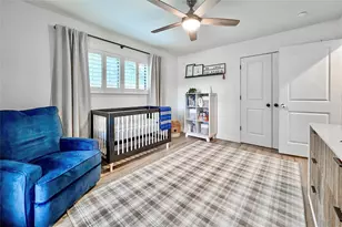 10402 Hazelhurst Dr, Houston, TX 77043 - Photo 28