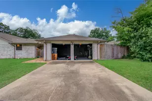 10402 Hazelhurst Dr, Houston, TX 77043 - Photo 44
