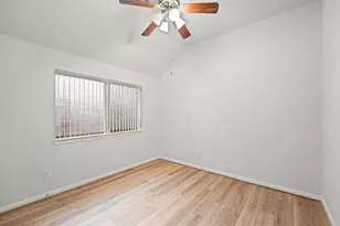 15814 Collinsville Dr, Tomball, TX 77377 - Photo 10