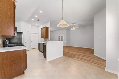15814 Collinsville Drive, Tomball, TX 77377 - Photo 14