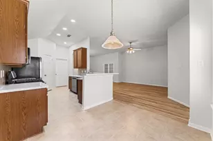 15814 Collinsville Dr, Tomball, TX 77377 - Photo 14