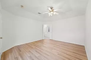 15814 Collinsville Dr, Tomball, TX 77377 - Photo 18