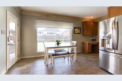 3230 Five Oaks Drive, Missouri City, TX 77459 - Photo 16