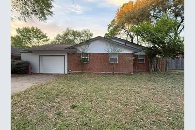584 Elm Street, Prairie View, TX 77484 - Photo 2