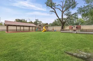 8710 Congo Ln, Houston, TX 77040 - Photo 32