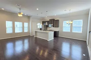 11917 Oakmont Valley Trace, Houston, TX 77051 - Photo 12