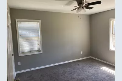 5962 Southwind Street, Houston, TX 77033 - Photo 8