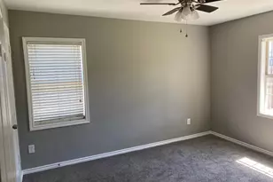 5962 Southwind St, Houston, TX 77033 - Photo 8