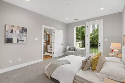 1177 W 19th Street, Houston, TX 77008 - Photo 12