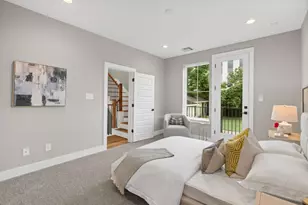 1177 W 19th St, Houston, TX 77008 - Photo 12