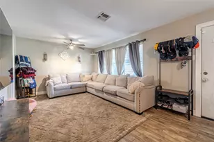 10526 Tolman St, Houston, TX 77034 - Photo 4