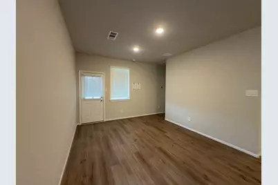 9392 Hard Rock Road, Conroe, TX 77303 - Photo 6
