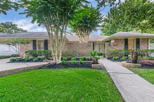 6122 Piping Rock Ln, Houston, TX 77057 - Photo 2