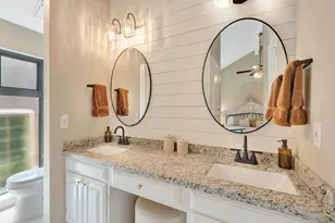 16570 Space Center Blvd, Houston, TX 77058 - Photo 24