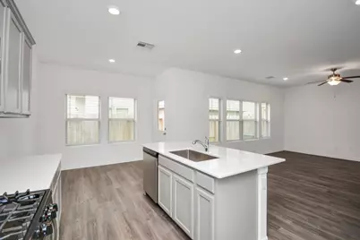 15822 Kinlough Drive, Humble, TX 77396 - Photo 10