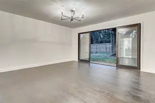 9219 Timberside Dr, Houston, TX 77025 - Photo 34