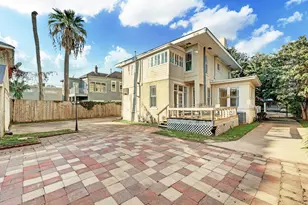 222 1/2 Marshall St, Houston, TX 77006 - Photo 6