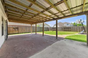 7110 Favian Ct, Houston, TX 77083 - Photo 38