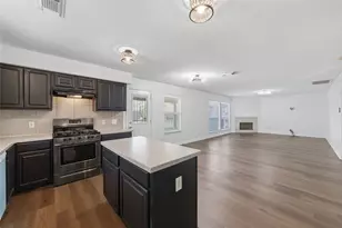 7110 Favian Ct, Houston, TX 77083 - Photo 12